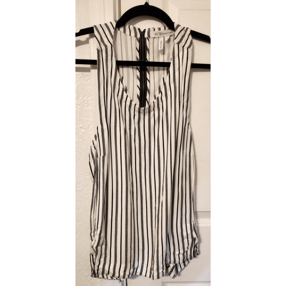 BCBGeneration Sleeveless Top Size Large